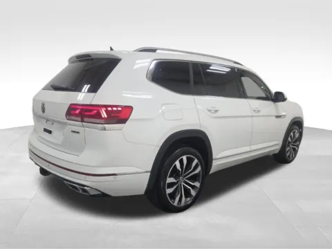 More photos of 2021 Volkswagen Atlas 3.6L V6 SEL Premium R-Line at Jeremy Franklin Automotive of Blue Springs, MO
