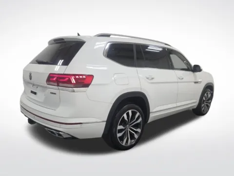 More photos of 2021 Volkswagen Atlas 3.6L V6 SEL Premium R-Line at Jeremy Franklin Automotive of Blue Springs, MO