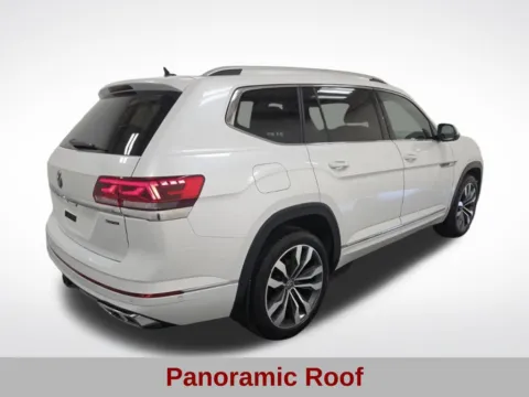 More photos of 2023 Volkswagen Atlas 3.6L V6 SEL Premium R-Line at Jeremy Franklin Automotive of Blue Springs, MO