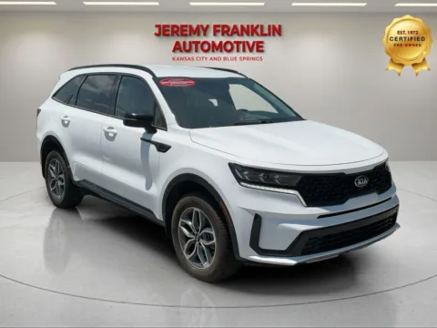 White 2021 Kia Sorento EX for sale in Blue Springs, MO