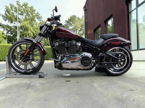 More photos of 2018 Harley-Davidson Breakout Softail at Jeremy Franklin Automotive of Blue Springs, MO