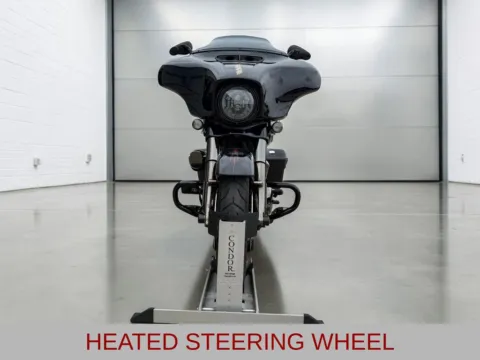 Photos of 2022 Harley-Davidson Street Glide CVO for sale in Blue Springs, MO at Jeremy Franklin Automotive of Blue Springs