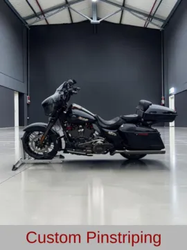 More photos of 2022 Harley-Davidson Street Glide CVO at Jeremy Franklin Automotive of Blue Springs, MO