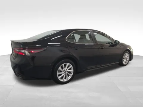 More photos of 2024 Toyota Camry SE at Jeremy Franklin Automotive of Blue Springs, MO