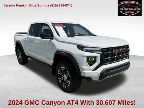 White 2024 GMC Canyon AT4 for sale in Blue Springs, MO
