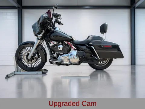 More photos of 2016 Harley-Davidson Street Glide Special at Jeremy Franklin Automotive of Blue Springs, MO