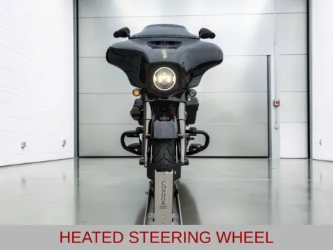 Photos of 2022 Harley-Davidson Street Glide CVO for sale in Blue Springs, MO at Jeremy Franklin Automotive of Blue Springs