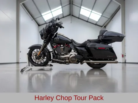 More photos of 2022 Harley-Davidson Street Glide CVO at Jeremy Franklin Automotive of Blue Springs, MO