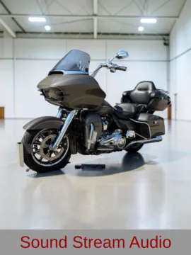 Another view of 2018 Harley-Davidson Road Glide Ultra FLTRU for sale in Blue Springs, MO at Jeremy Franklin Automotive of Blue Springs
