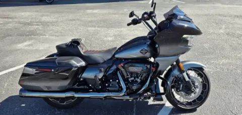 Unknown 2025 Harley-Davidson Road Glide CVO for sale in Blue Springs, MO