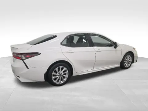 More photos of 2024 Toyota Camry SE at Jeremy Franklin Automotive of Blue Springs, MO