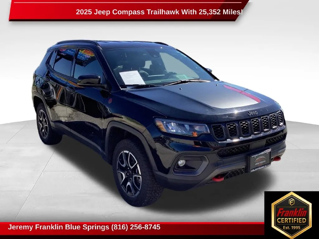 Black 2025 Jeep Compass Trailhawk for sale in Blue Springs, MO