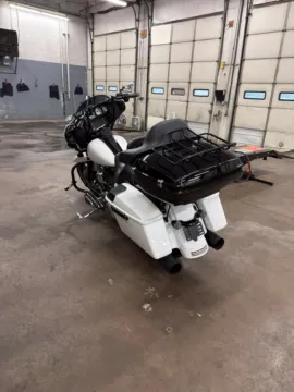 More photos of 2017 Harley-Davidson Street Glide Special FLHXS at Jeremy Franklin Automotive of Blue Springs, MO