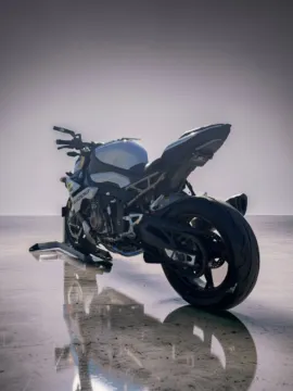 More photos of 2022 BMW S1000R Naked Sport at Jeremy Franklin Automotive of Blue Springs, MO