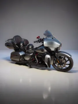 Silver 2019 Harley-Davidson Limited CVO for sale in Blue Springs, MO