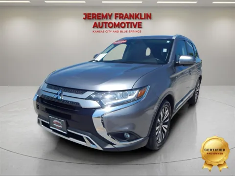 More photos of 2020 Mitsubishi Outlander SEL at Jeremy Franklin Automotive of Blue Springs, MO