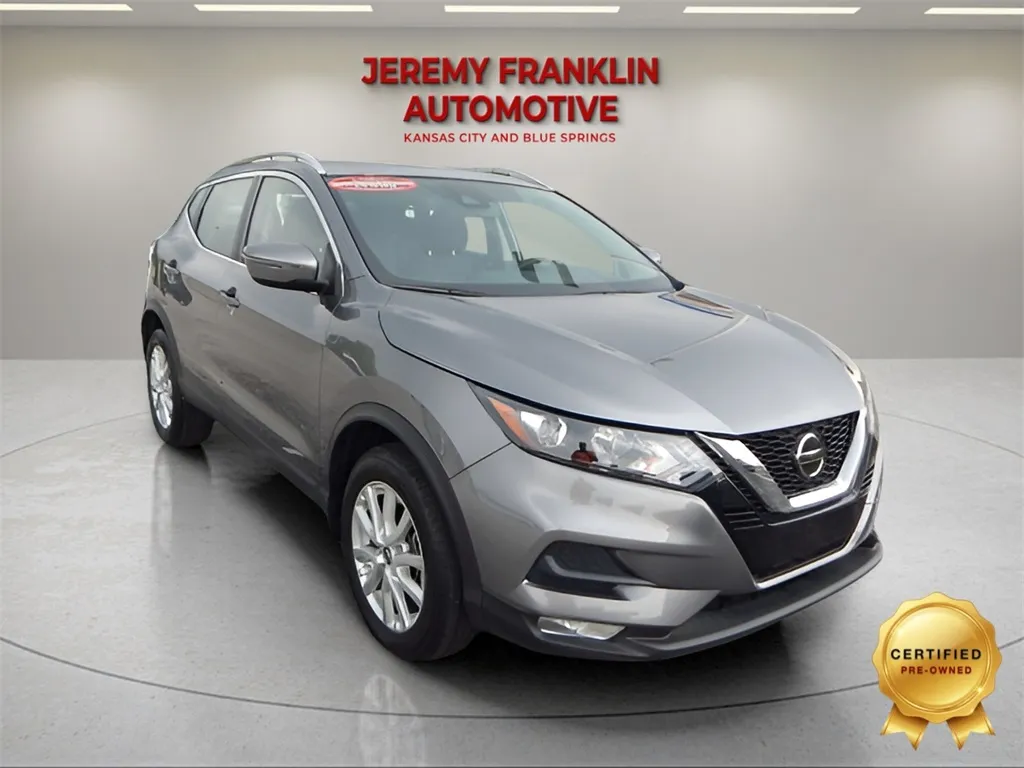Gray 2022 Nissan Rogue Sport SV for sale in Blue Springs, MO