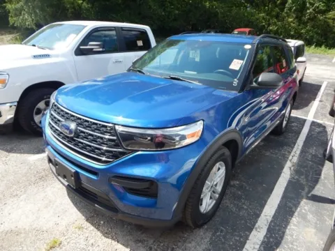 Blue 2021 Ford Explorer XLT for sale in Blue Springs, MO