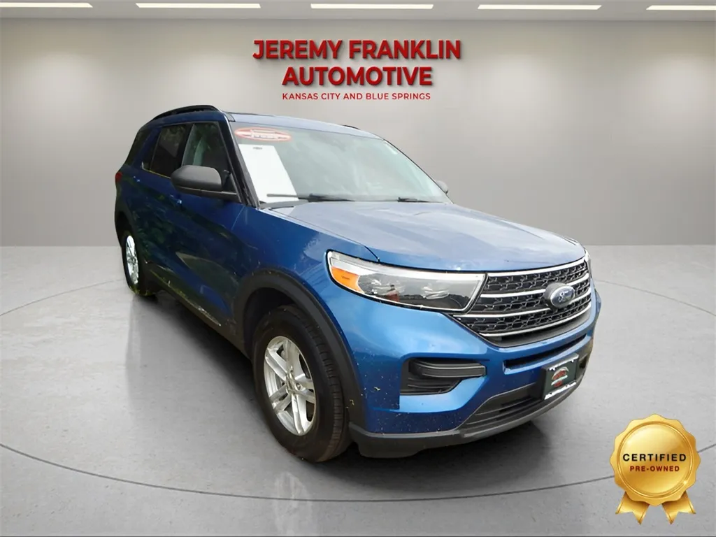 Blue 2021 Ford Explorer XLT for sale in Blue Springs, MO