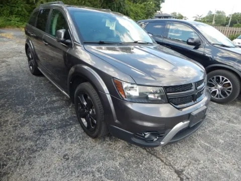 More photos of 2020 Dodge Journey Crossroad at Jeremy Franklin Automotive of Blue Springs, MO