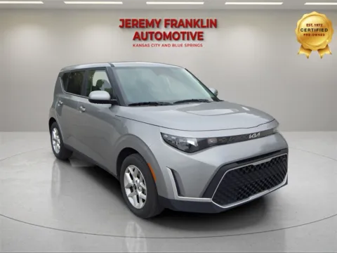 Gray 2024 Kia Soul LX for sale in Blue Springs, MO