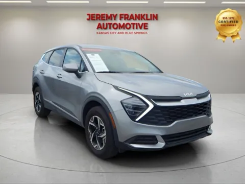 Gray 2024 Kia Sportage LX for sale in Blue Springs, MO