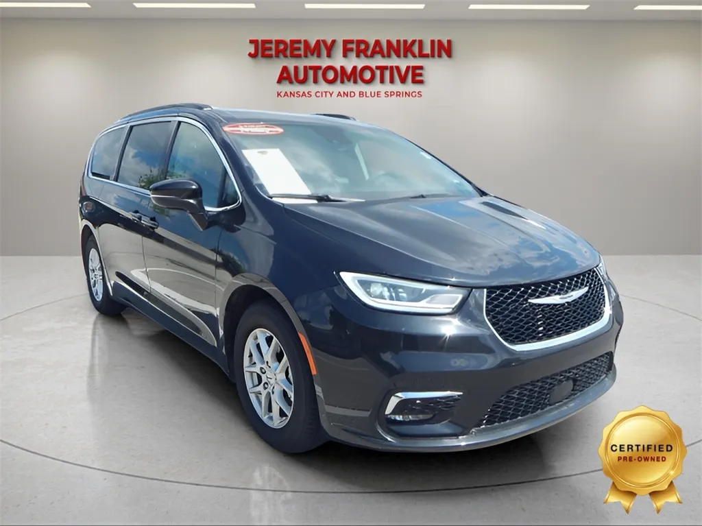 2022 Chrysler Pacifica Touring L