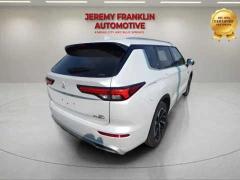 Another view of 2023 Mitsubishi Outlander PHEV SEL for sale in Blue Springs, MO at Jeremy Franklin Automotive of Blue Springs