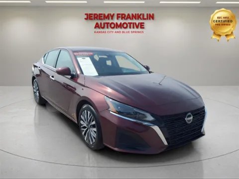 Red 2023 Nissan Altima 2.5 SV for sale in Blue Springs, MO