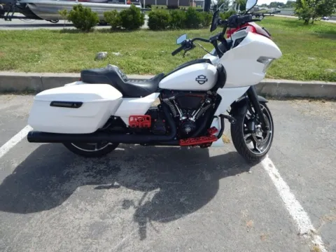 Photos of 2024 Harley-Davidson Road Glide for sale in Blue Springs, MO at Jeremy Franklin Automotive of Blue Springs