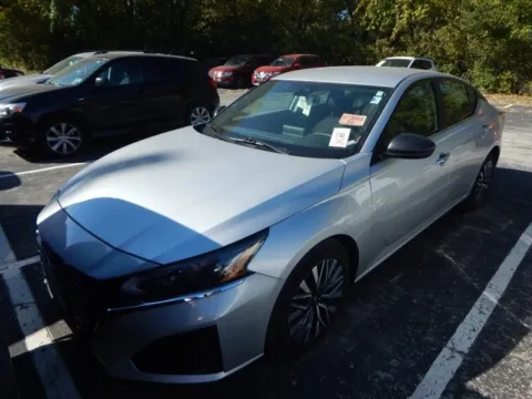 Silver 2024 Nissan Altima 2.5 SV for sale in Blue Springs, MO