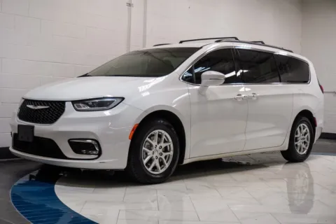 More photos of 2022 Chrysler Pacifica Touring L at Autoplex Atlanta, GA
