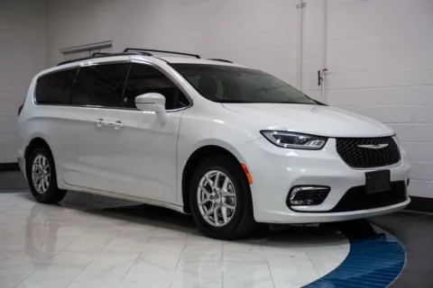 More photos of 2022 Chrysler Pacifica Touring L at Autoplex Atlanta, GA