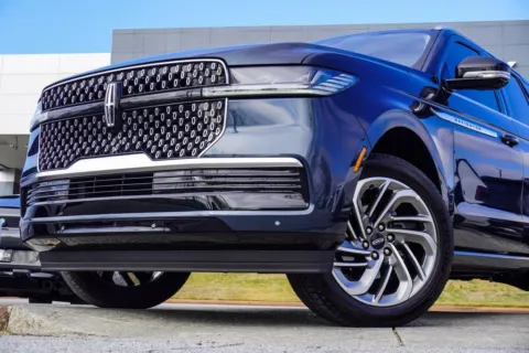Photos of 2025 Lincoln Navigator L Reserve for sale in Duluth, GA at Autoplex Atlanta
