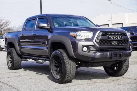 More photos of 2020 Toyota Tacoma SR5 at Autoplex Atlanta, GA