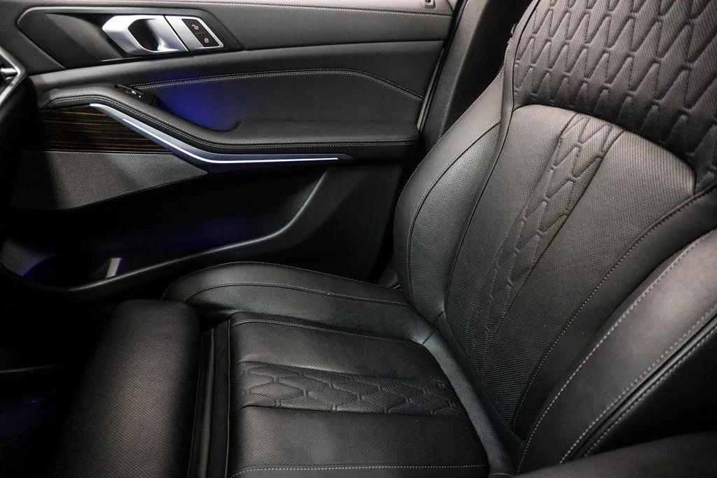 2025 BMW X5 50e - Photo 28