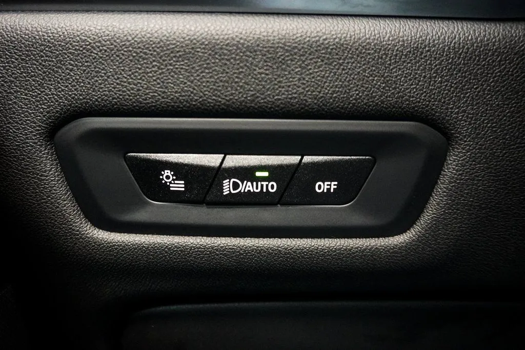 2025 BMW X5 50e - Photo 22