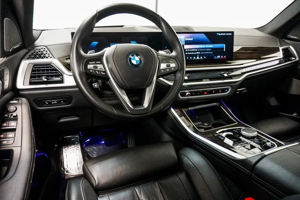 2025 BMW X5 50e - Photo 17