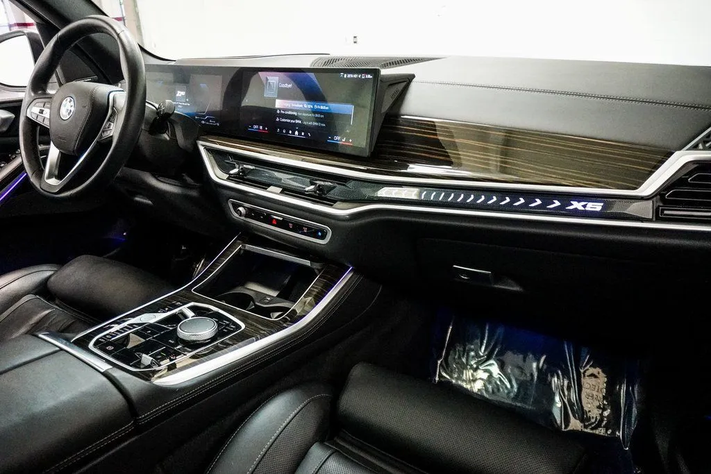 2025 BMW X5 50e - Photo 15