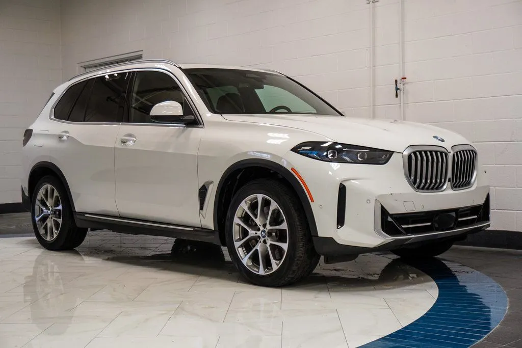 2025 BMW X5 50e - Photo 5