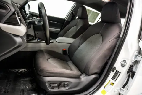 More photos of 2022 Toyota Camry LE at Autoplex Atlanta, GA