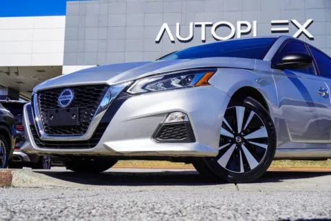 Photos of 2022 Nissan Altima 2.5 SV for sale in Duluth, GA at Autoplex Atlanta