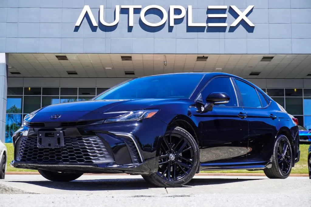 Black 2025 Toyota Camry SE for sale in Duluth, GA