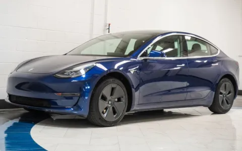 More photos of 2019 Tesla Model 3 Long Range at Autoplex Atlanta, GA