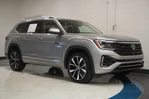 More photos of 2024 Volkswagen Atlas 2.0T SEL Premium R-Line at Autoplex Atlanta, GA