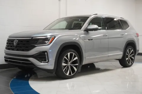 More photos of 2024 Volkswagen Atlas 2.0T SEL Premium R-Line at Autoplex Atlanta, GA