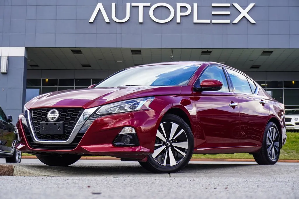 Red 2021 Nissan Altima 2.5 SL for sale in Duluth, GA
