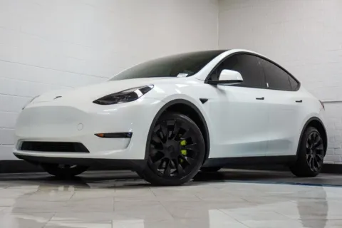 White 2023 Tesla Model Y Long Range for sale in Duluth, GA