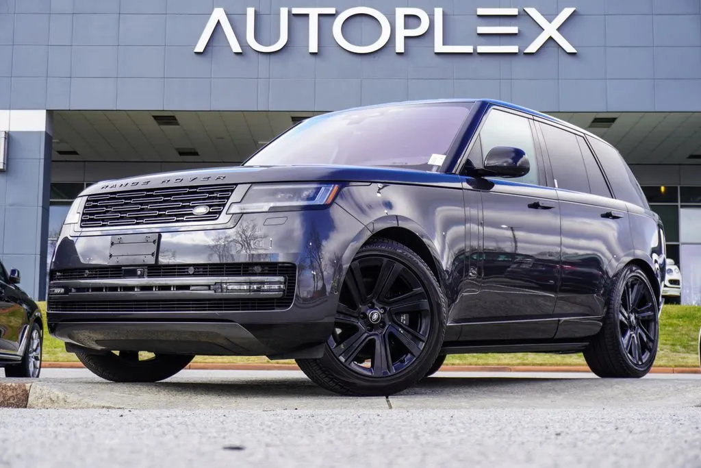 Gray 2023 Land Rover Range Rover SE for sale in Duluth, GA