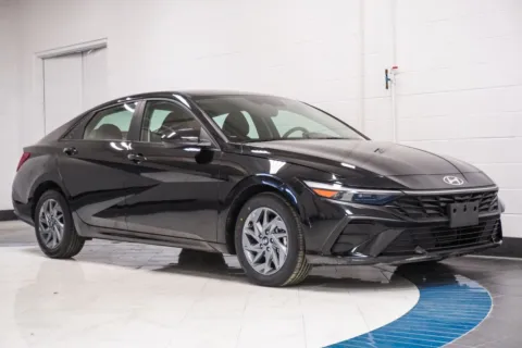 More photos of 2024 Hyundai Elantra SEL at Autoplex Atlanta, GA